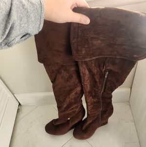 Brown heel boots